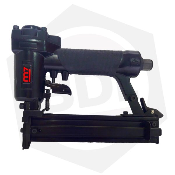 Clavadora Engrampadora Neumática AIR NAILER M7 SJ-1830F