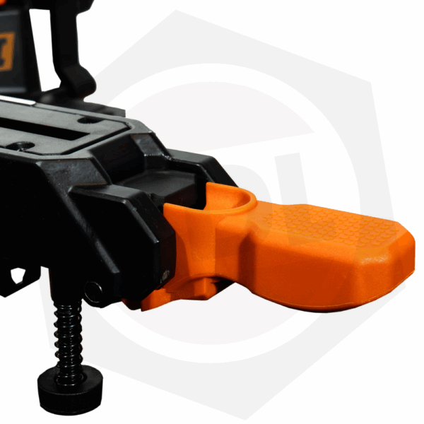 PLAN CANJE – Sierra Ingletadora Telescópica Lusqtoff LQI2400-9 BLACK SERIES – 255 MM / 2400 W