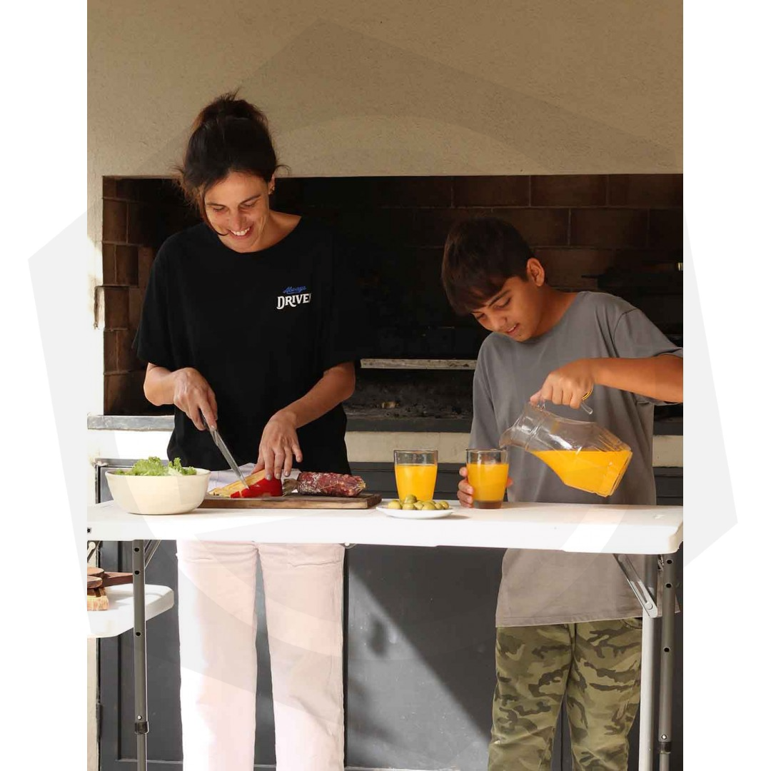 Mesa Auxiliar Plegable Driven LFT04428 Lifetime – 120 x 70 CM / Blanca