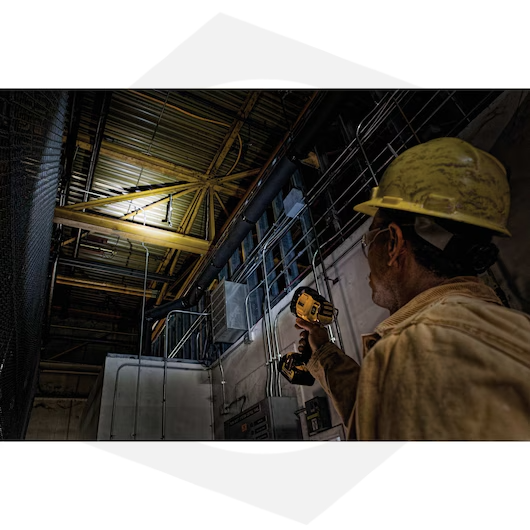 Linterna Led Inalámbrica Dewalt DCL043 – 20 V / sin Batería y sin Cargador