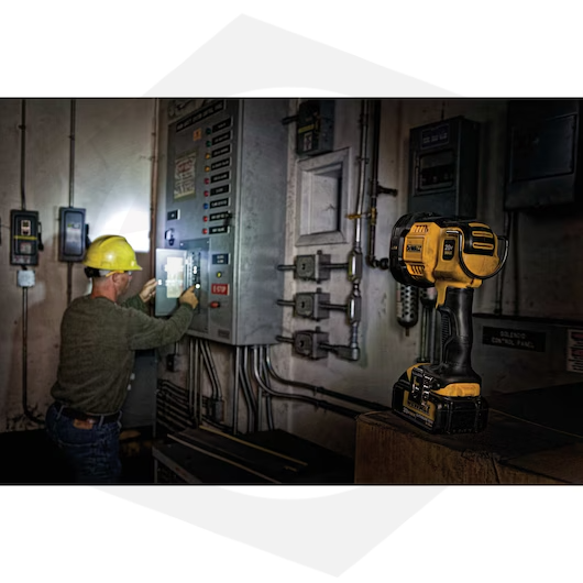 Linterna Led Inalámbrica Dewalt DCL043 – 20 V / sin Batería y sin Cargador